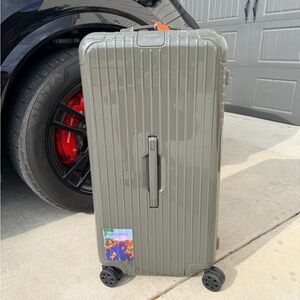 RIMOWA Trunk Plus